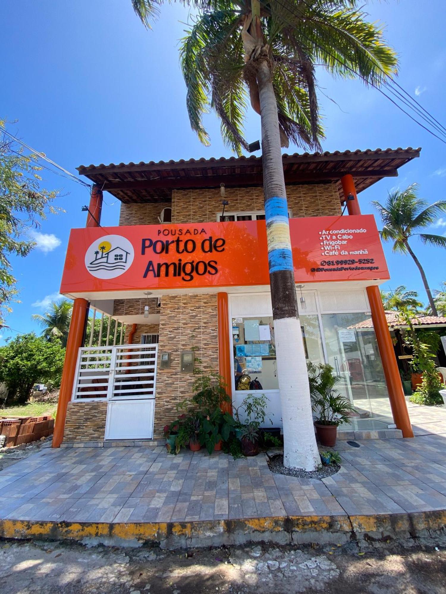 Porto De Amigos Inn